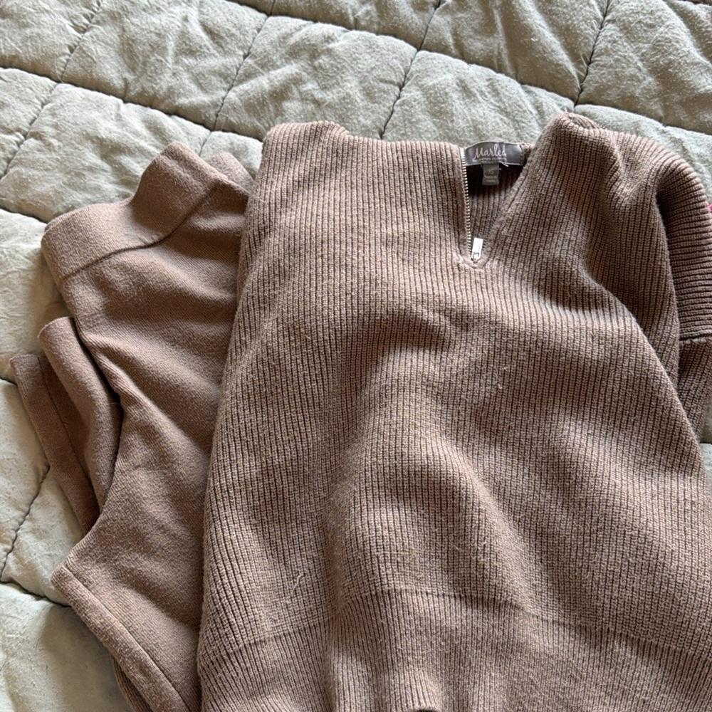 Brown sweat set